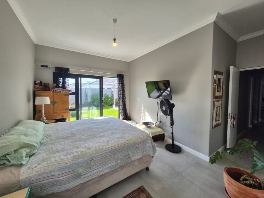 3 Bedroom Property for Sale in Sunningdale Western Cape
